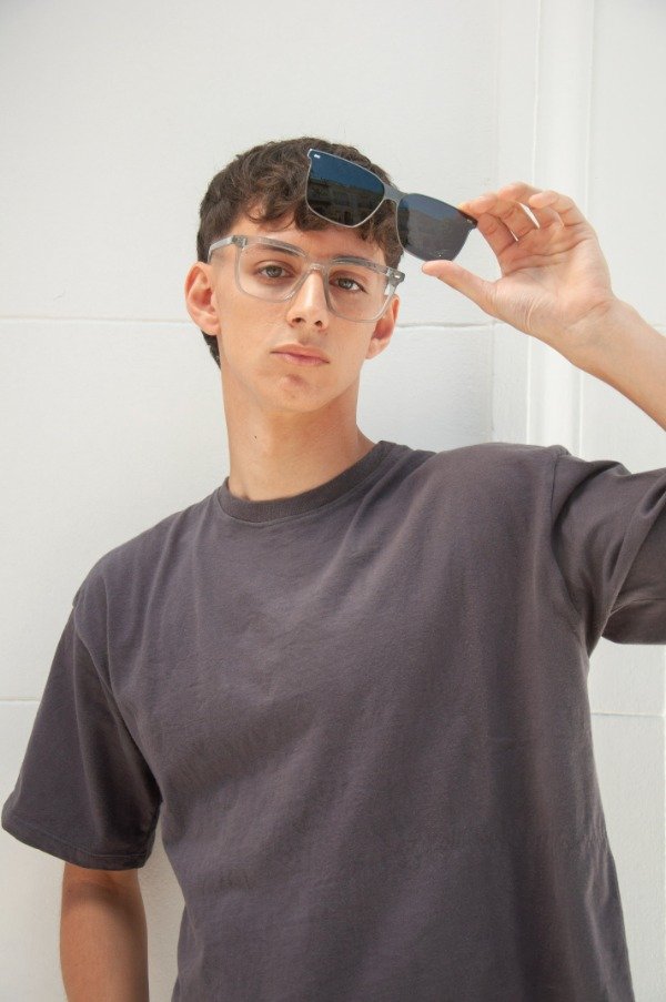 Armazón Nicolas Gris de Opticool